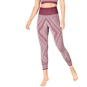 Fabletics High-Waisted Seamless Lace Capri Leggings Burgundy Sand Sz XS (4) NWT